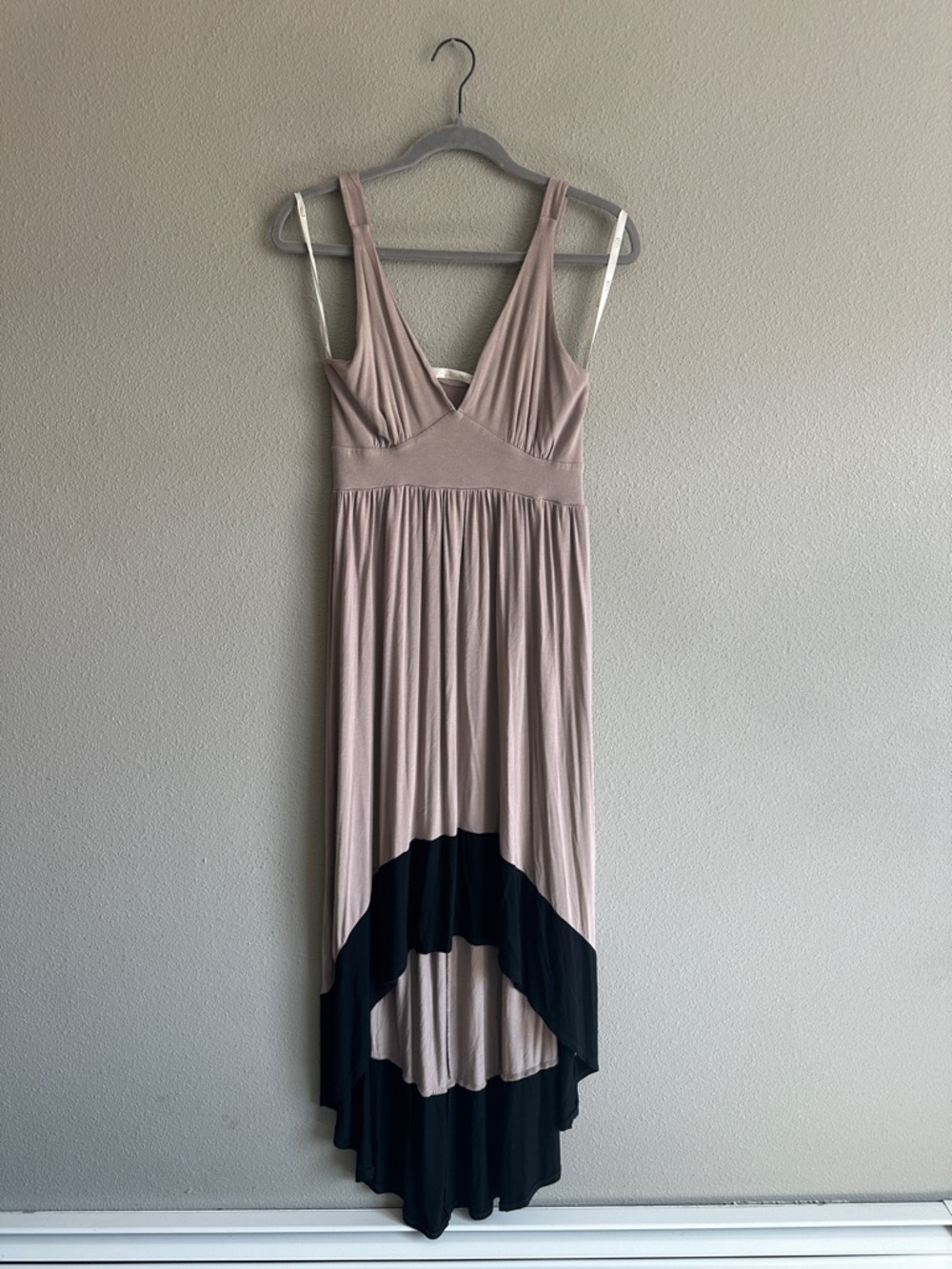 Boston Proper Taupe Maxi Dress with Black High-Low Hem Small